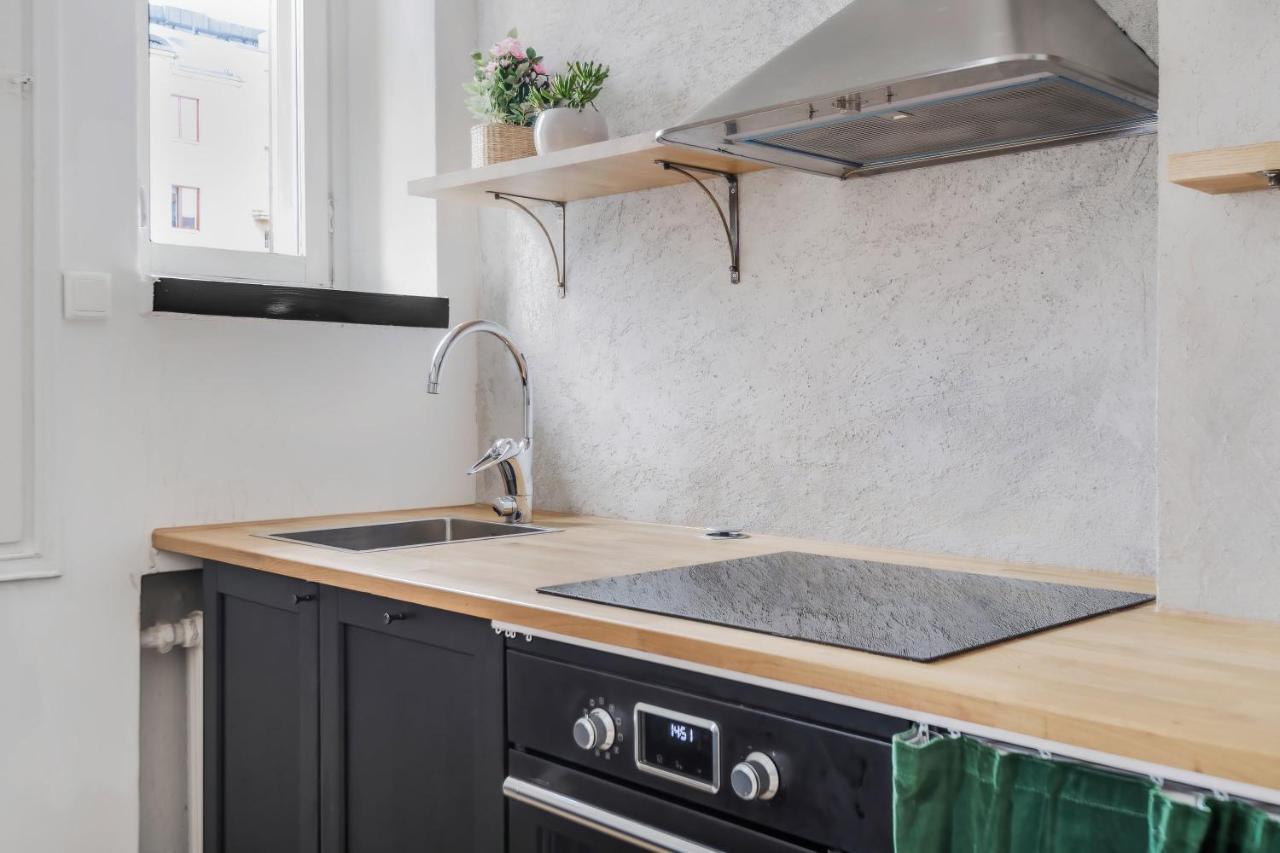 Wehost Modern Kitchen Studio With Bright Colours Helsínquia Exterior foto